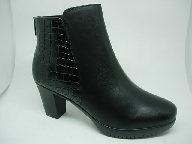 BOTAS SRA.